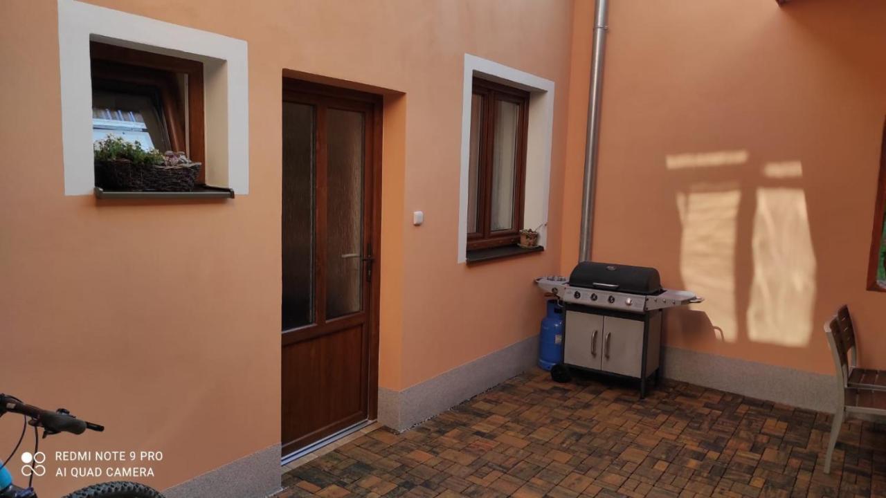 Domecek Ve Dvore Bechyně Exteriör bild
